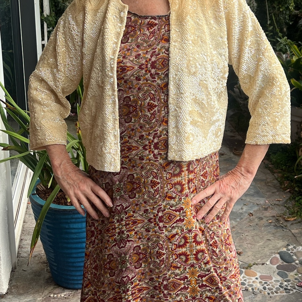 beautiful vintage top i excellent condition